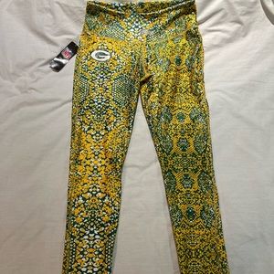 Women’s Majestic Brand Zubaz Green Bay Packers leggings! Size large, NWT!